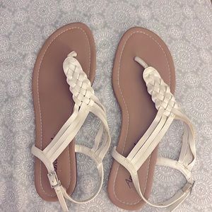 American Eagle sandal